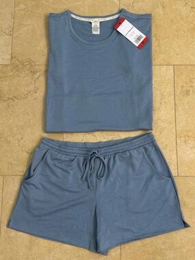 Lucky Brand Soft Slate Blue Crewneck Tee / Shorts Set - Size Medium (NWT)